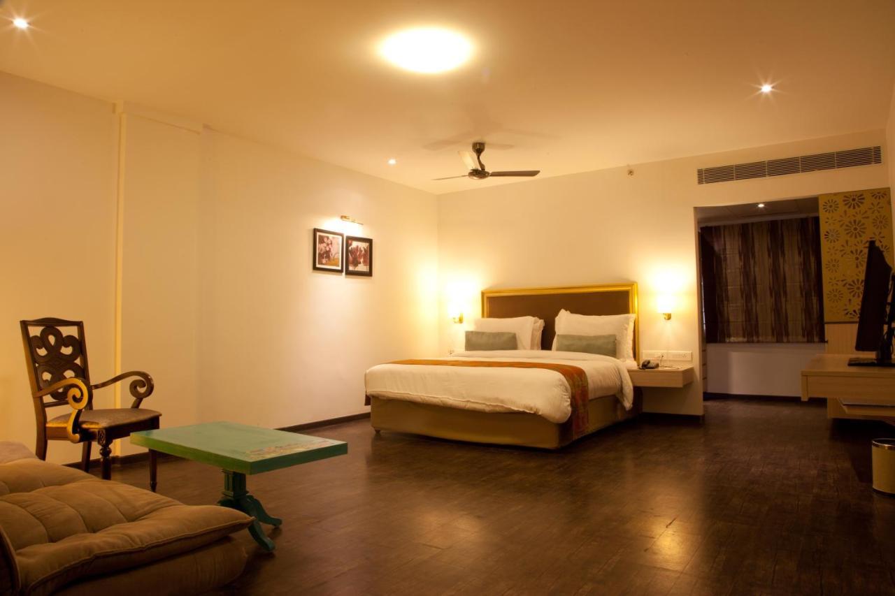 Hotel Sabareesh Park Madurai Bagian luar foto